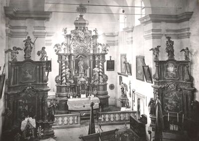 Kotari (Samobor) - Crkva i samostan sv. Leonarta, svetište