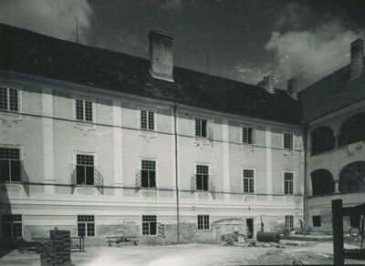 Lobor - Dvor Keglevića, vanjština