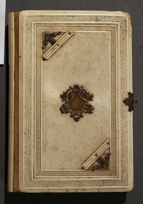 Andachtsbuch. Deutsche Gebete zurr häuslichen und öffnetlichen Andacht von M.E. Stern. Wien, 1901.