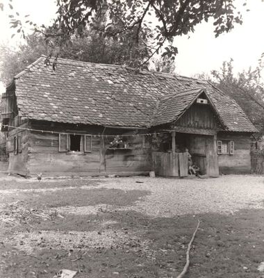 Sasi - Tradicijska kuća, ulazno pročelje