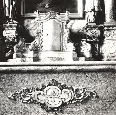 Cerje - Crkva sv. Ivana Evanđelista, tabernakul i antependij