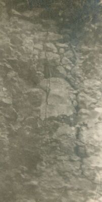 Zelingrad - Stari grad Zelingrad, raspukina u zidu