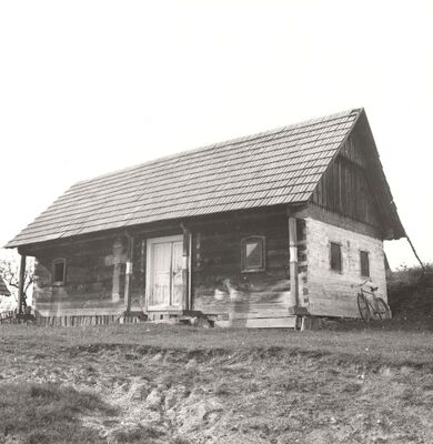 Lijevi Štefanki - Drvena prizemnica