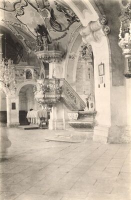 Komin - Crkva sv. Tri kralja, propovjedaonica