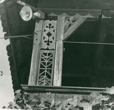 Vukovina - Čardak, rezbareni ugao trijema