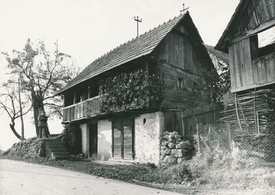 Vrhovac (Ozalj) - Tradicijska kuća, ulično pročelje