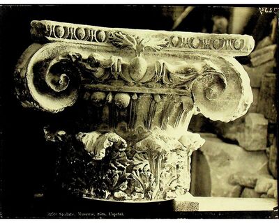 Split, Arheološki muzej, Antički kapitel