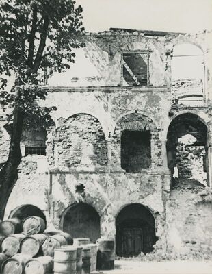 Ivanec - Stari grad, dvorišno pročelje, trijem