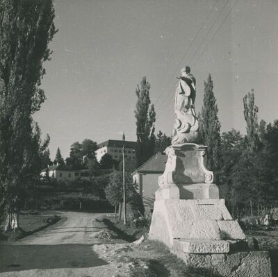 Klenovnik - dvorac Drašković, prilaz