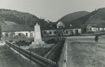 Lobor - Spomenik NOB-a