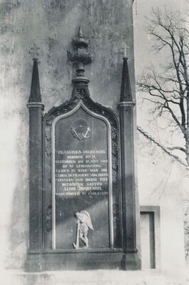 Karlovac (Dubovac) - Nadgrobni spomenik Franciski Duquesnois