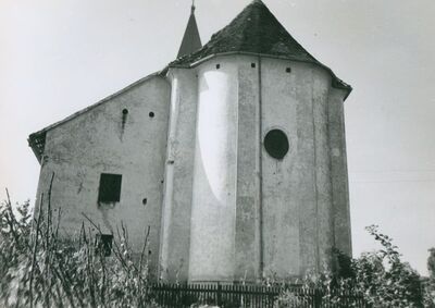 Gradec - Crkva Ranjenog Isusa, svetište i sakristija