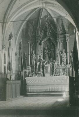 Petrovina - Crkva sv. Petra apostola, svetište