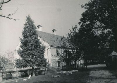 Grdun (Ozalj) - Dvor, pogled na dvorište