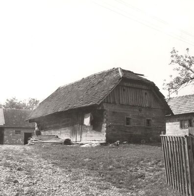 Lijevi Štefanki - Tradicijska drvena prizemnica