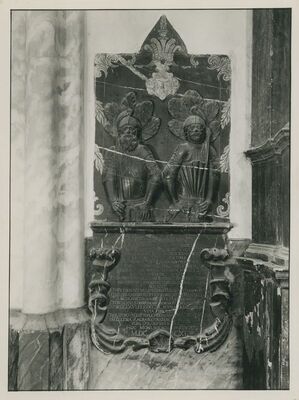 Lepoglava - Župna crkva, nadgrobni spomenik