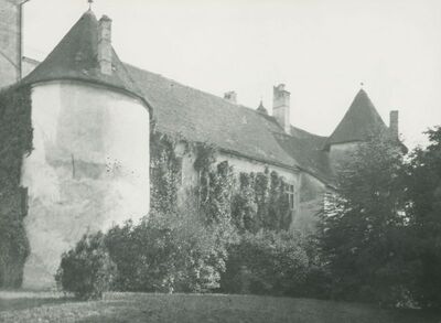 Bisag - dvorac, bočno pročelje