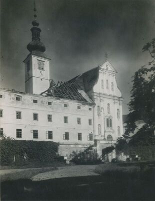 Lepoglava - Crkva i bivši pavlinski samostan, zapadno pročelje