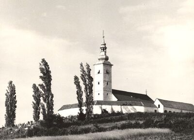 Komin - Crkva sv. Tri kralja, total