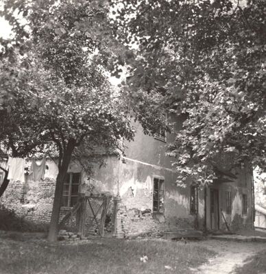 Repinec - Drvena kurija, ulazno i dio bočnog pročelja