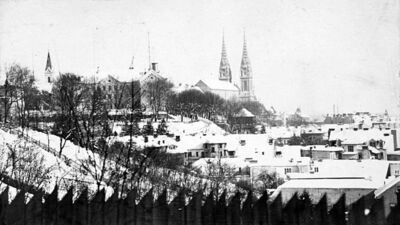 Zagreb - Veduta s Rokovog perivoja na Grič