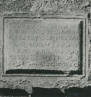 Petrijanec - Župna crkva sv. Petra i Pavla, nadgrobna ploča