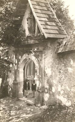 Novo Selo Okićko - Župna crkva sv. Marije, ulaz u cinktor