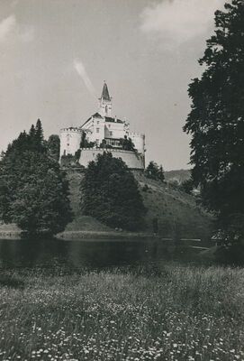 Trakošćan - dvorac, pogled preko jezera