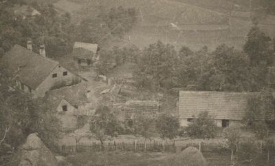 Podcetin (Cetingrad) - Kuće u selu do starog grada