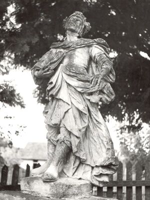 Lovrečka Varoš - Župna crkva sv. Lovre, kamena plastika