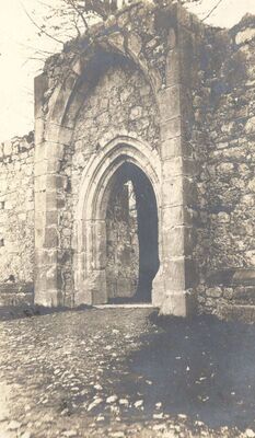 Oštarije (Josipdol) - Crkva Uznesenja Blažene Djevice Marije, glavni portal