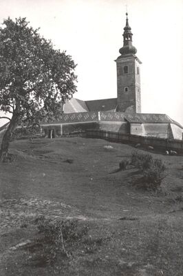 Komin - Crkva sv. Tri kralja, situacija