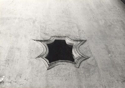 Donja Kupčina - Župna crkva sv. Marije Magdalene, prozor