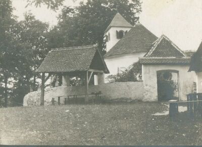 Otruševec - Kapela sv. Križa, cinktura