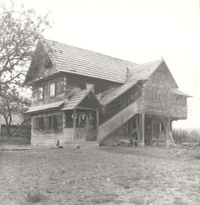 Donji Hruševec - Tradicijska kuća, ulazno i zabatno pročelje