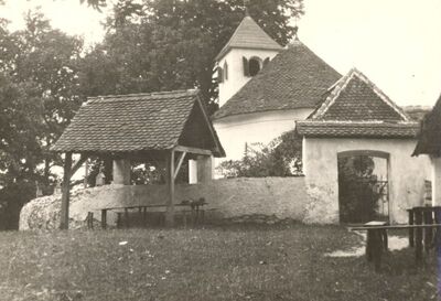 Otruševec - Kapela sv. Križa, cinktura