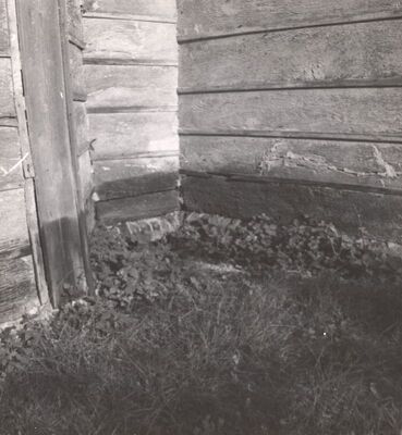 Jakuševec - Crkva sv. Marka Evanđelista, detalj oštećenja od vlage