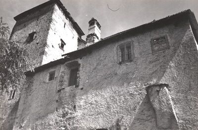 Slavetić - Dvorac Oršić, zapadno pročelje s branič kulom