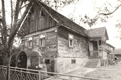 Graberje - Tradicijska kuća, ulično i ulazno pročelje