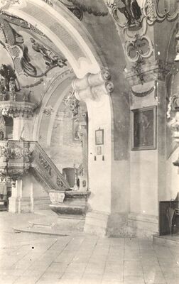 Komin - Crkva sv. Tri kralja, propovjedaonica