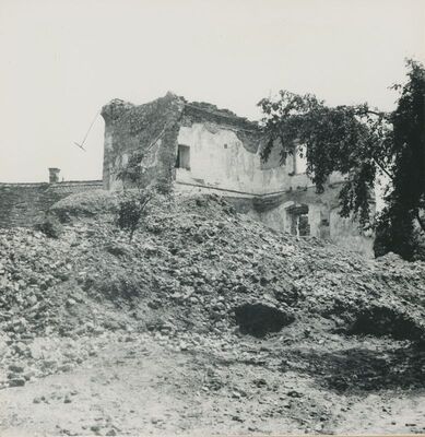 Ivanec - Stari grad, ostatak južnog krila