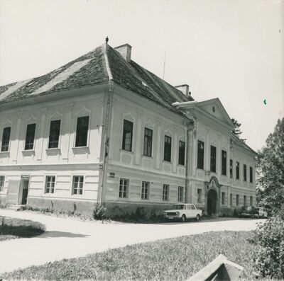 Dvorac Donje Oroslavje (Oroslavje), vanjština