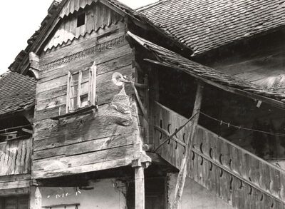 Suša - Tradicijska kuća, stubište i trijem