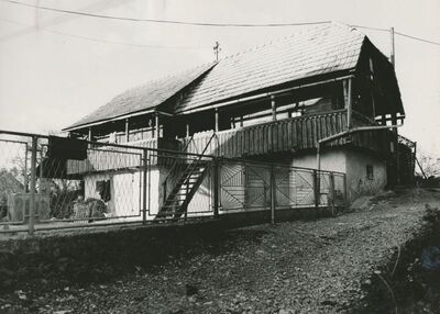 Grandić Breg (Ozalj) - Tradicijska kuća, dvorišno pročelje