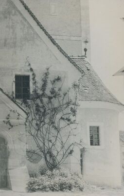 Mače - Župna crkva Bezgrešnog Začeća Blažene Djevice Marije, vanjština, detalj