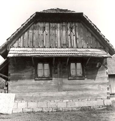 Cvetković Brdo - Tradicijska kuća, zabatno pročelje