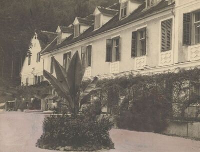 Sutinske Toplice (Mihovljan) - Zgrada lječilišta, vanjština