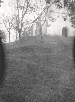 Bedenica - Župna crkva Svih Svetih, detalj vanjštine