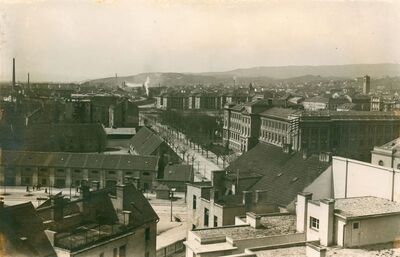 Zagreb - Savska cesta, veduta na grad oko početka Savske ceste i ciglane