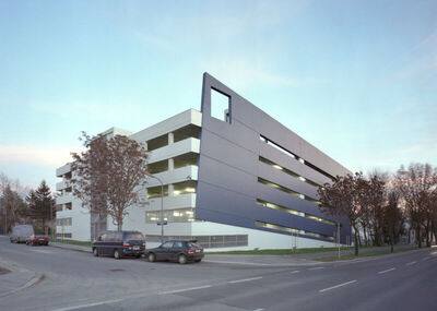 Garaža Boehringer, Boehringer Gasse 1, Beč